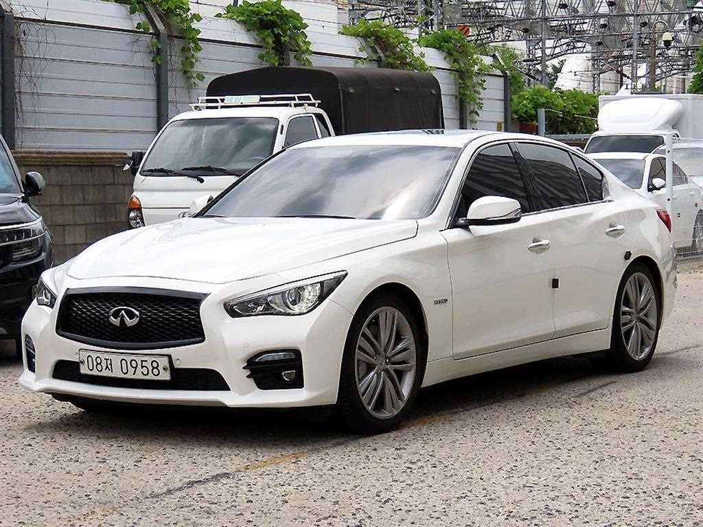 인피니티 Q Q50 3.5 하이브리드 에센스 이미지 2