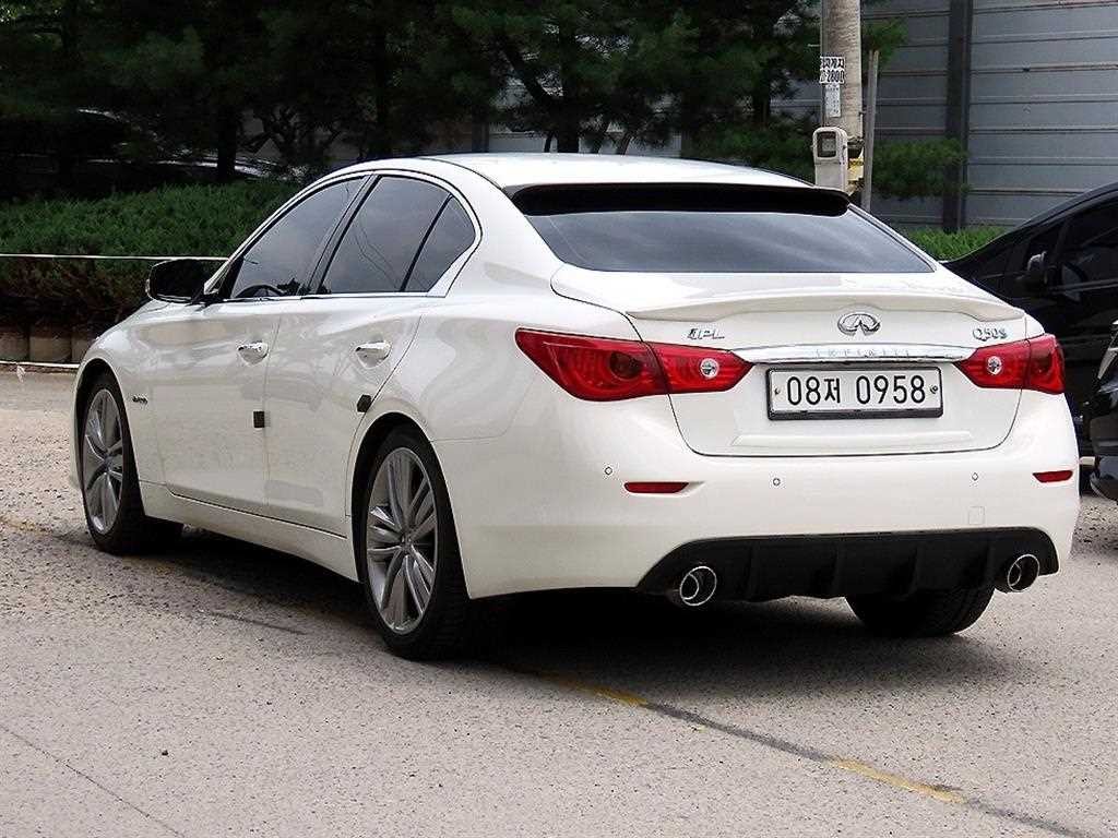 인피니티 Q Q50 3.5 하이브리드 에센스 이미지 3