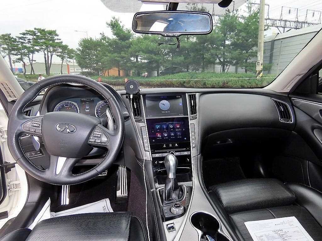 인피니티 Q Q50 3.5 하이브리드 에센스 이미지 7