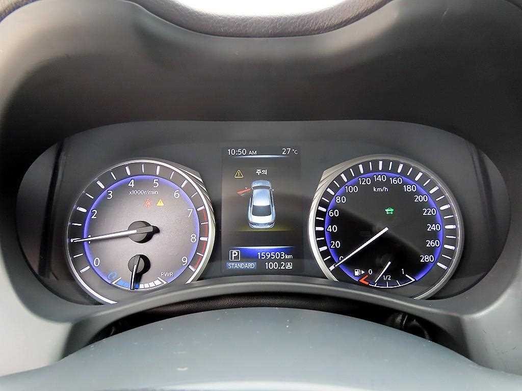 인피니티 Q Q50 3.5 하이브리드 에센스 이미지 9