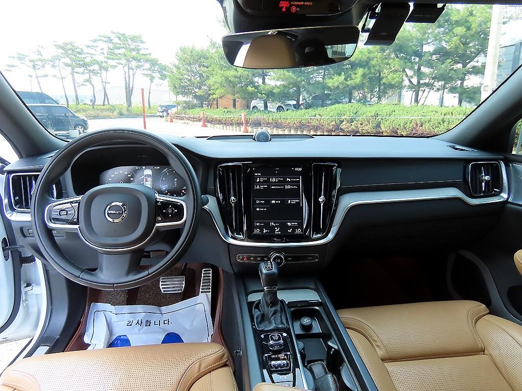 볼보 S60 S60(3세대) T5 인스크립션 이미지 7
