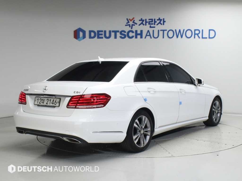 벤츠 E 클래스 E-클래스 W212 E220 CDI 아방가르드 이미지 2