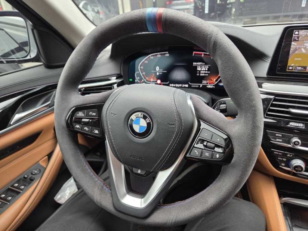 BMW 5시리즈 5시리즈 (G30) 520i 럭셔리 이미지 13