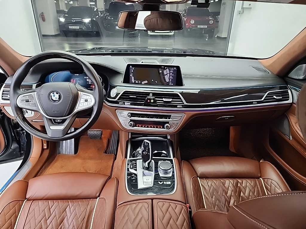 BMW 7시리즈 7시리즈 (G11) M760Li xDrive 엑설런스 이미지 7