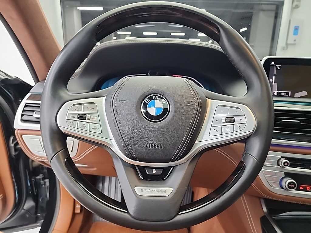 BMW 7시리즈 7시리즈 (G11) M760Li xDrive 엑설런스 이미지 9