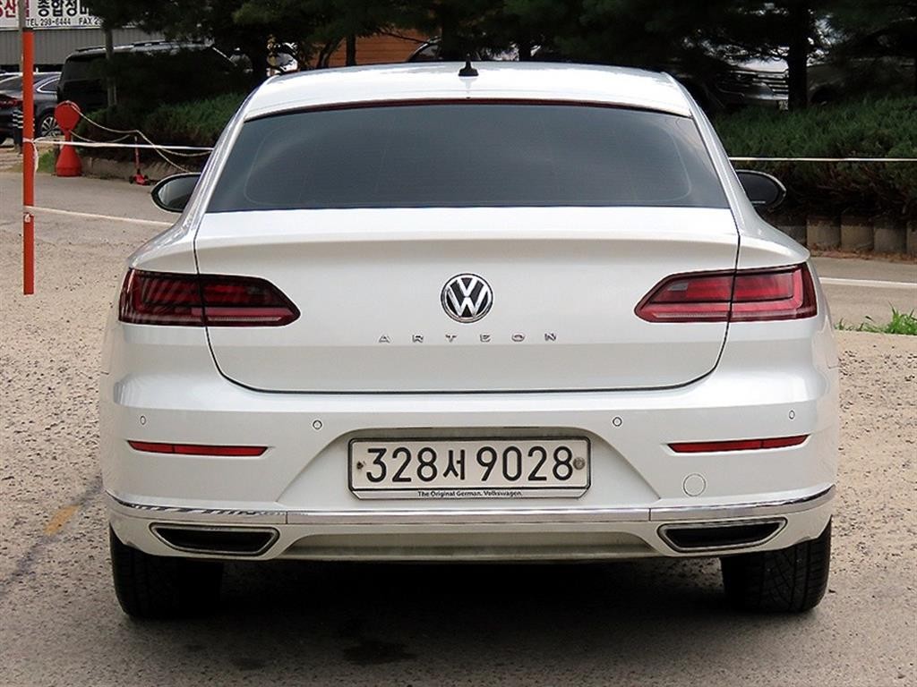 폭스바겐 아테온 2.0 TDI 엘레강스 프레스티지 이미지 4