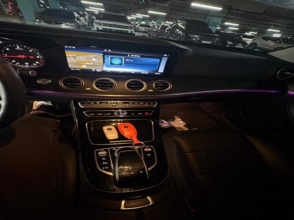 벤츠 E 클래스 E-클래스 W213 E220d 아방가르드 이미지 9