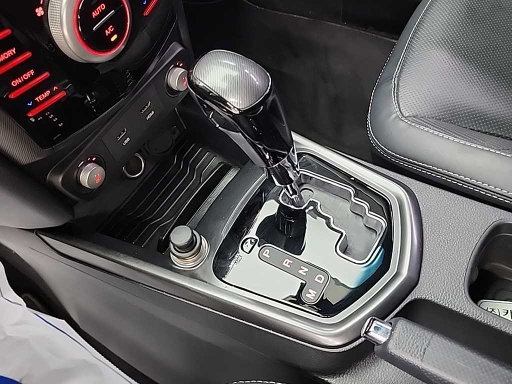 KG모빌리티(쌍용) 티볼리 가솔린 2WD 1.6 LX 이미지 8