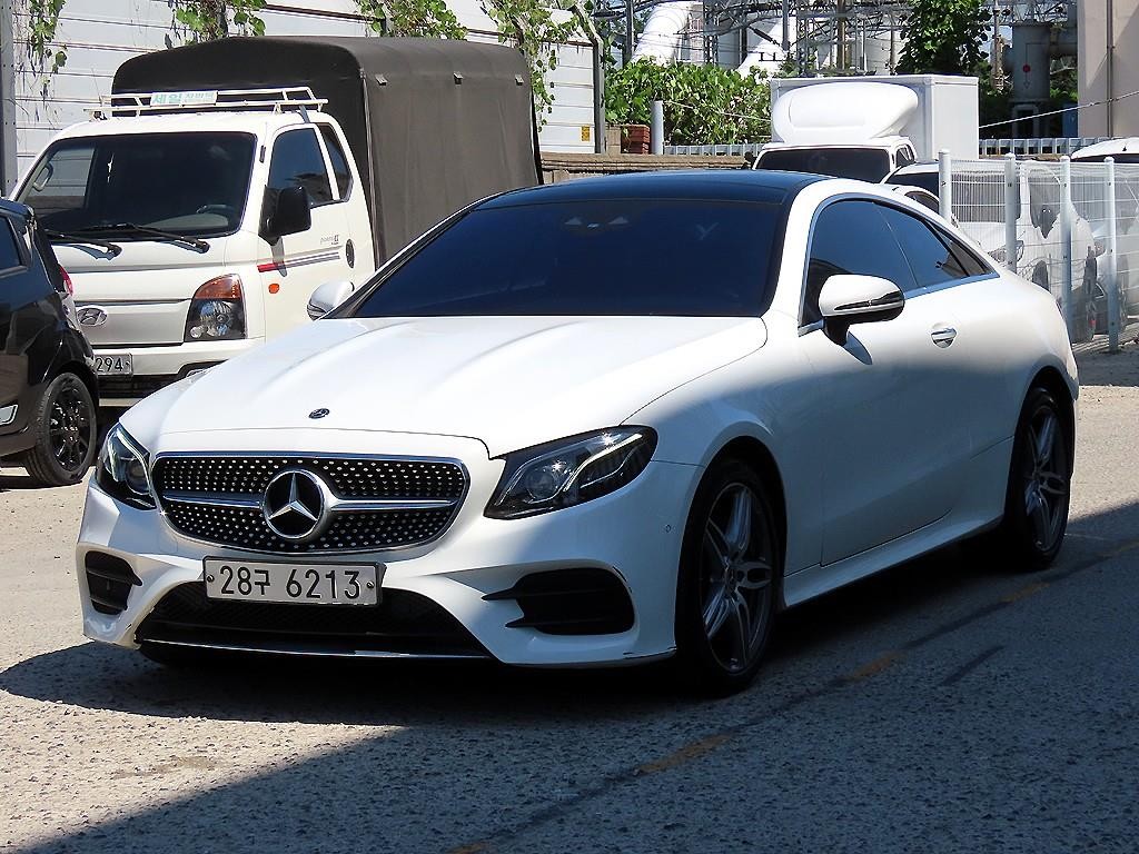 벤츠 E 클래스 E-클래스 W213 E220d 쿠페 이미지 2