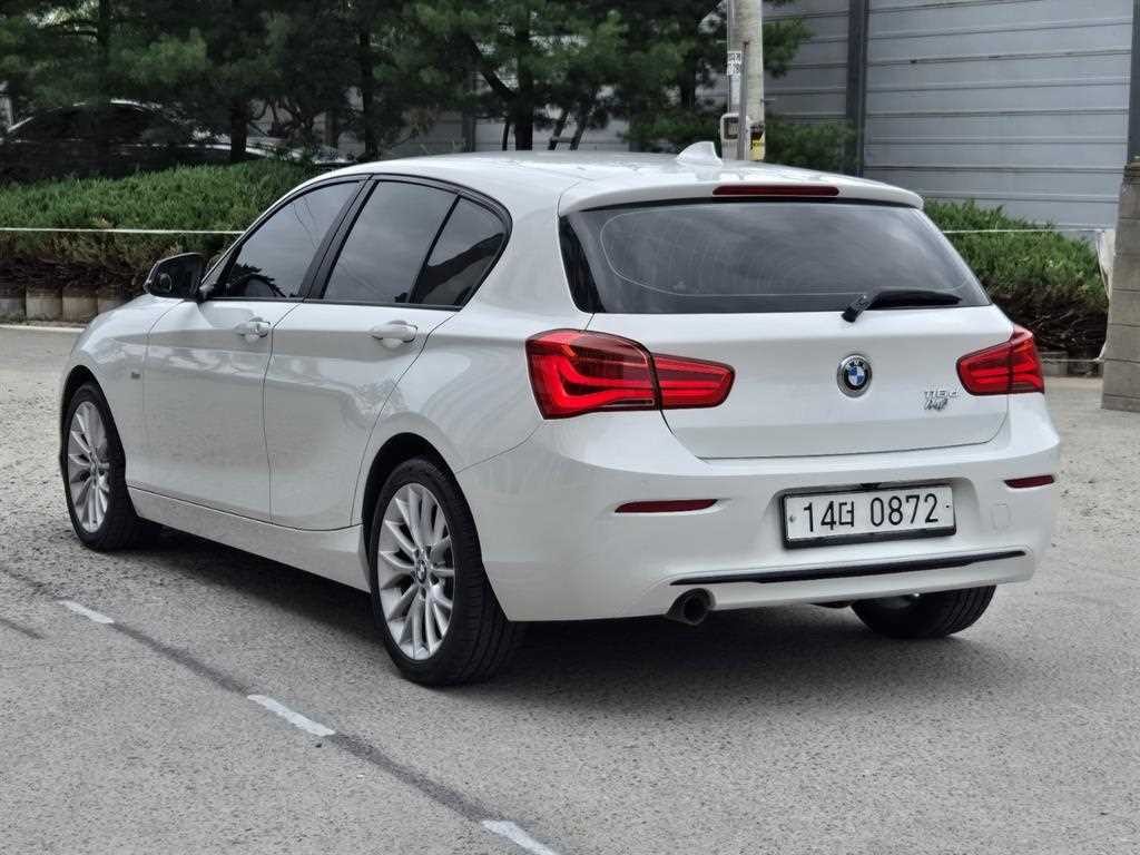 BMW 1시리즈 1시리즈 (F20) 118d 스포츠 이미지 3