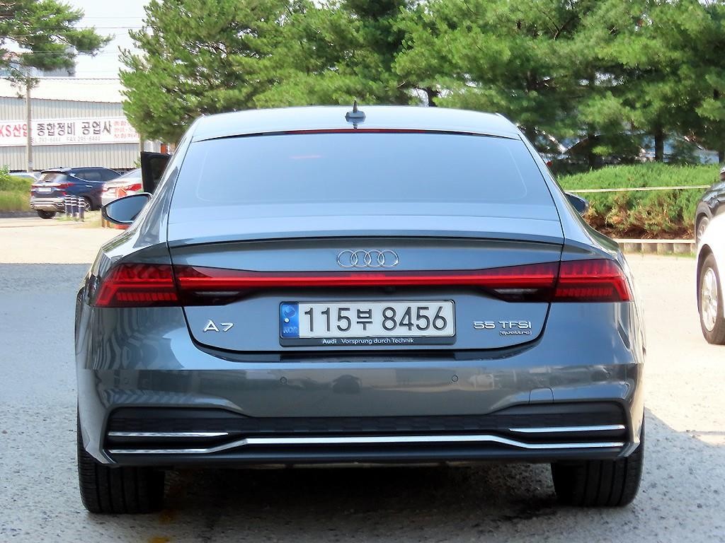 아우디 A7 A7 (4K) 55 TFSI 콰트로 프리미엄 이미지 4