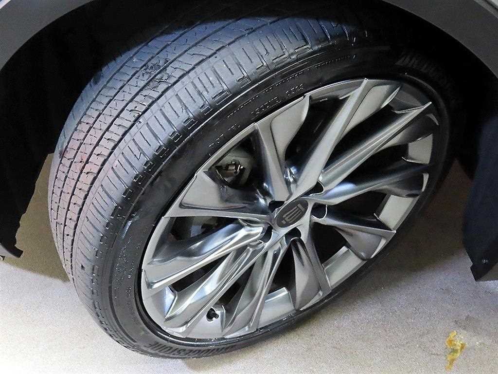 토요타 크라운 크라운 크로스오버 2.5 4WD 하이브리드 이미지 20