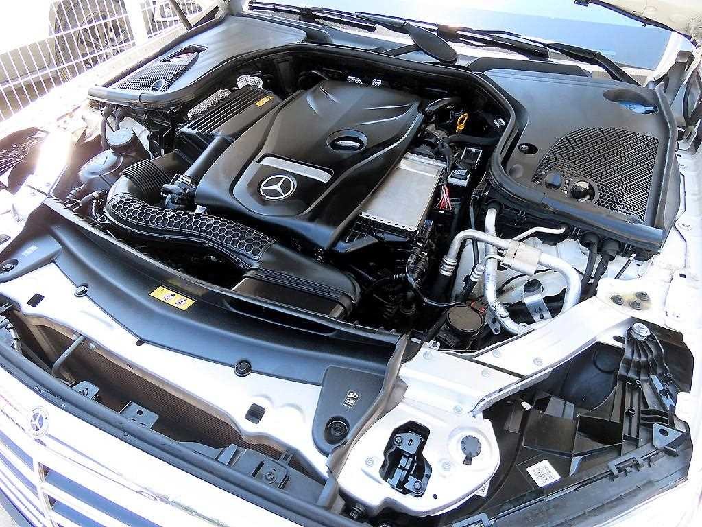 벤츠 E 클래스 E-클래스 W213 E300 4MATIC 익스클루시브 이미지 19