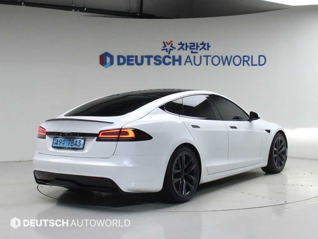 테슬라 모델 S AWD 이미지 2
