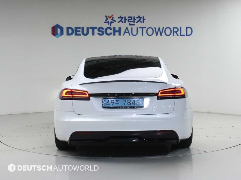 테슬라 모델 S AWD 이미지 4