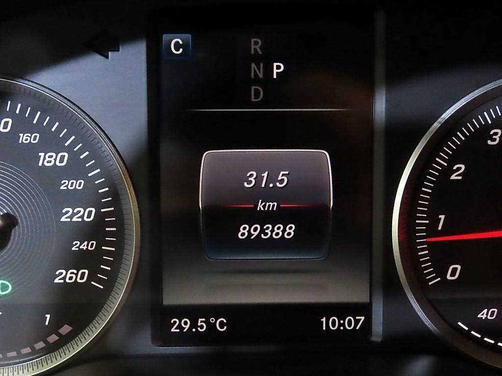 벤츠 GLC 클래스 GLC클래스 X253 GLC 300 4MATIC 쿠페 이미지 9