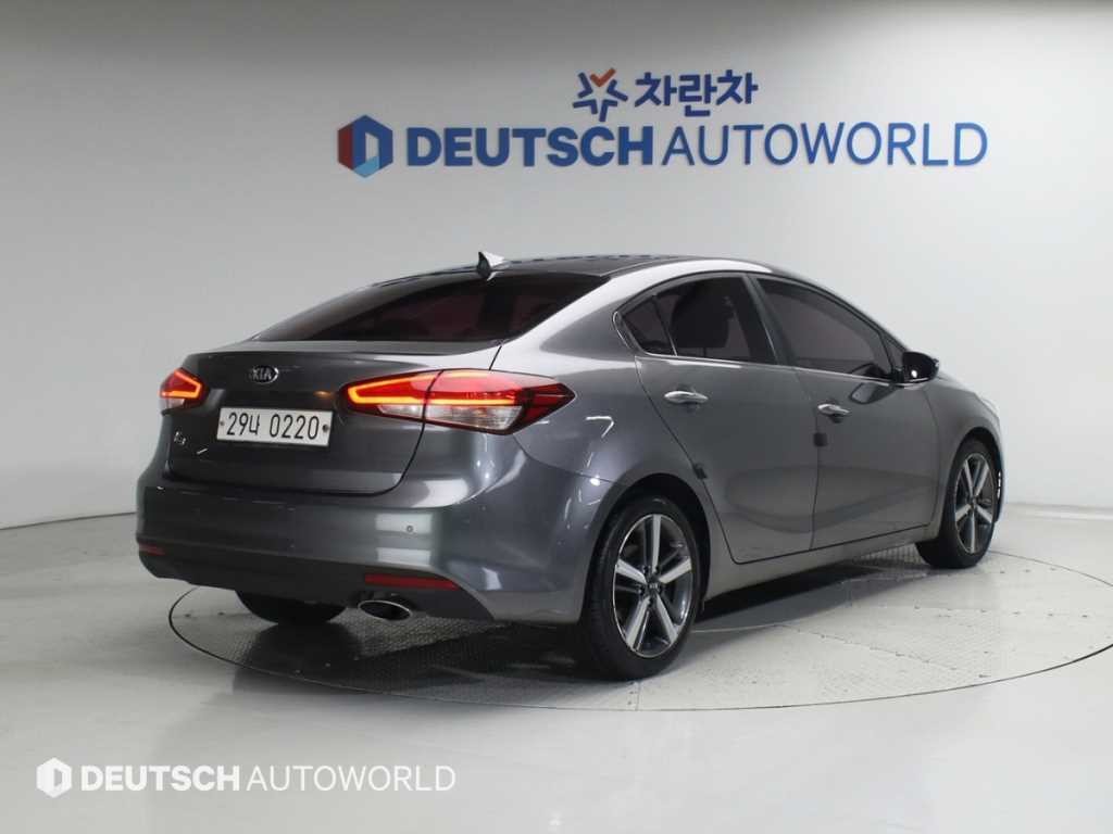 기아 K3 더뉴 K3 1.6 GDI 노블레스 이미지 2