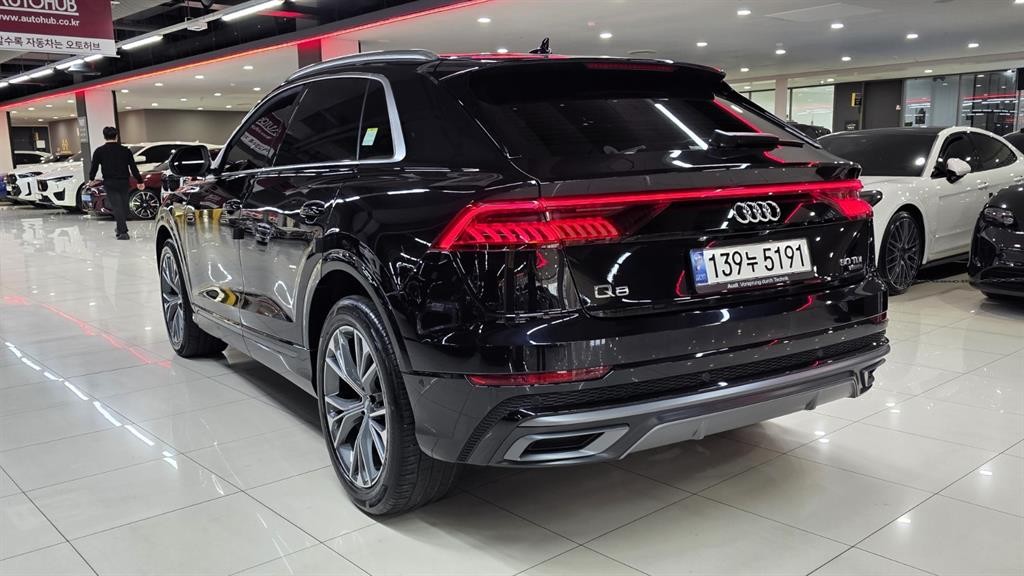 아우디 Q8 50 TDI 콰트로 프리미엄 이미지 16