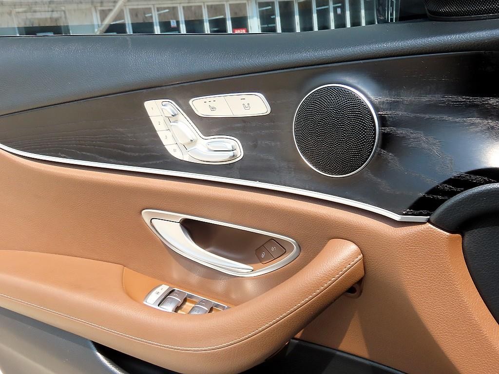 벤츠 E 클래스 E-클래스 W213 E220d 4MATIC 아방가르드 이미지 12