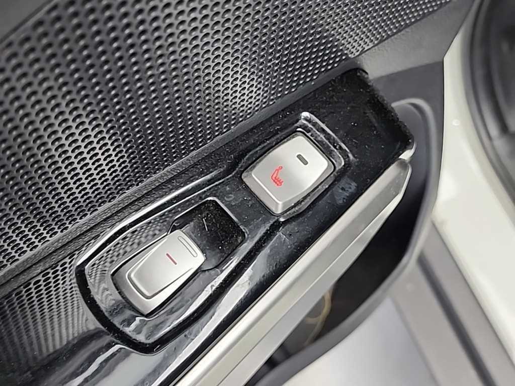 KG모빌리티(쌍용) 티볼리 가솔린 2WD 1.6 LX 고급형 이미지 12