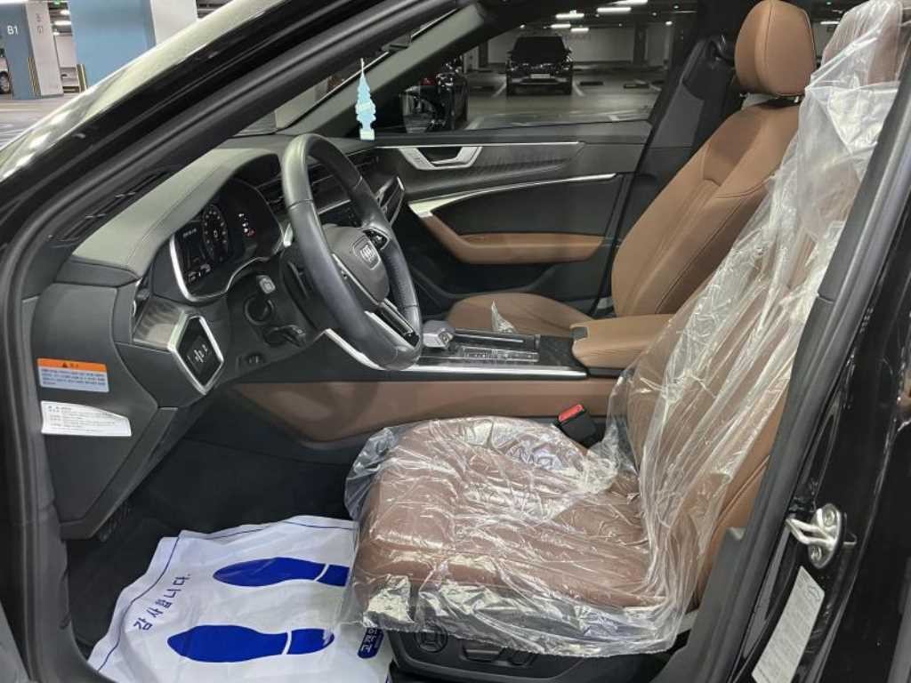 아우디 A6 A6 (C8) 45 TFSI 프리미엄 이미지 11