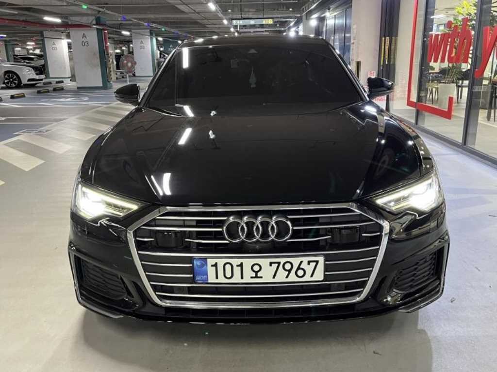 아우디 A6 A6 (C8) 45 TFSI 프리미엄 이미지 2