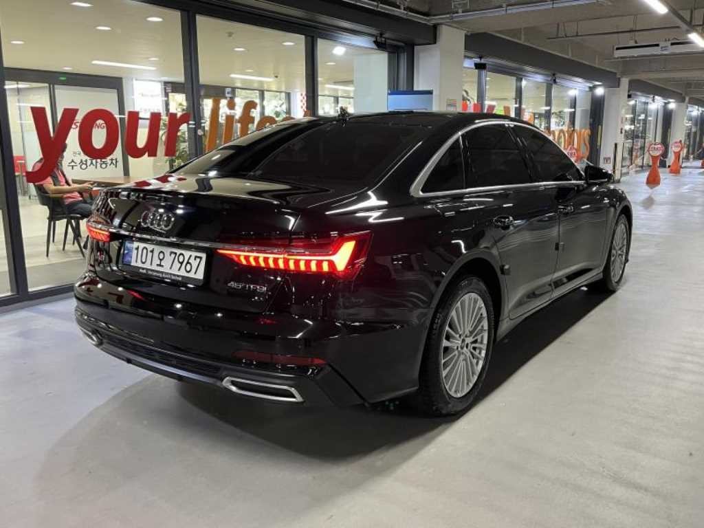 아우디 A6 A6 (C8) 45 TFSI 프리미엄 이미지 4