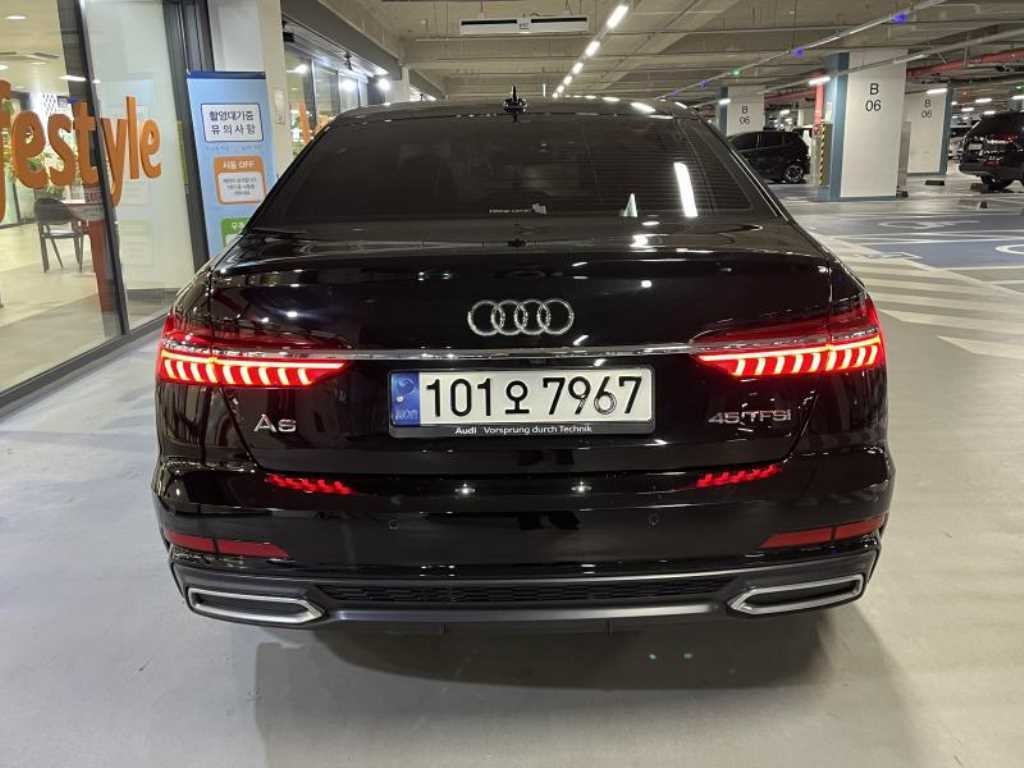 아우디 A6 A6 (C8) 45 TFSI 프리미엄 이미지 5