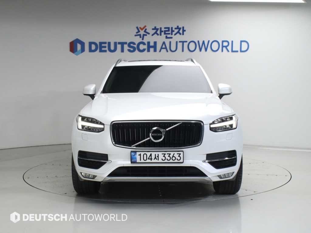 볼보 XC90 XC90 2세대 2.0 D5 AWD 모멘텀 이미지 3