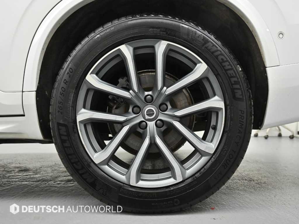 볼보 XC90 XC90 2세대 2.0 D5 AWD 모멘텀 이미지 5