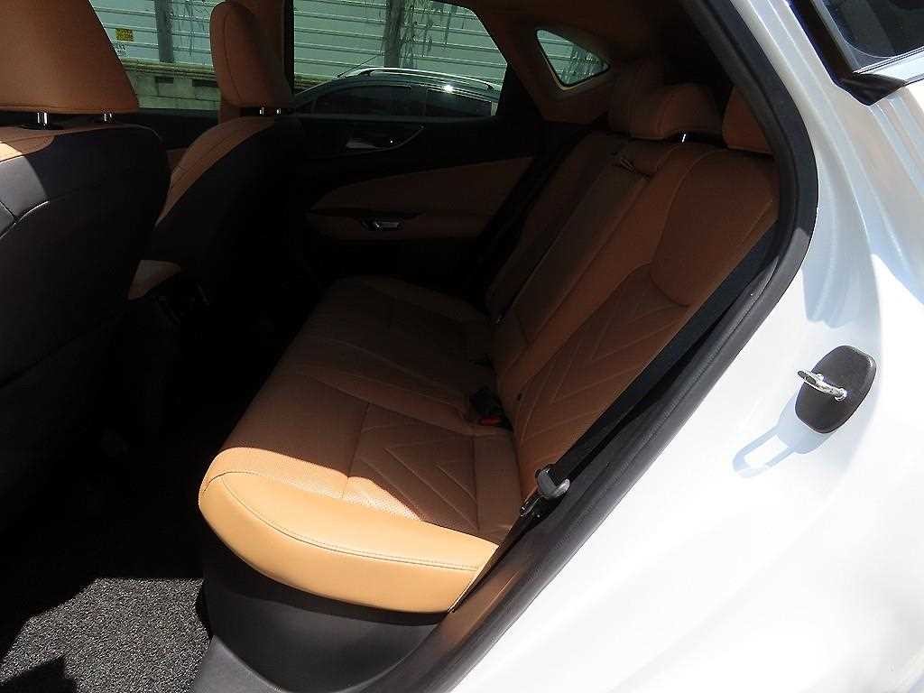 렉서스 NX NX 450h+ 프리미엄 이미지 6