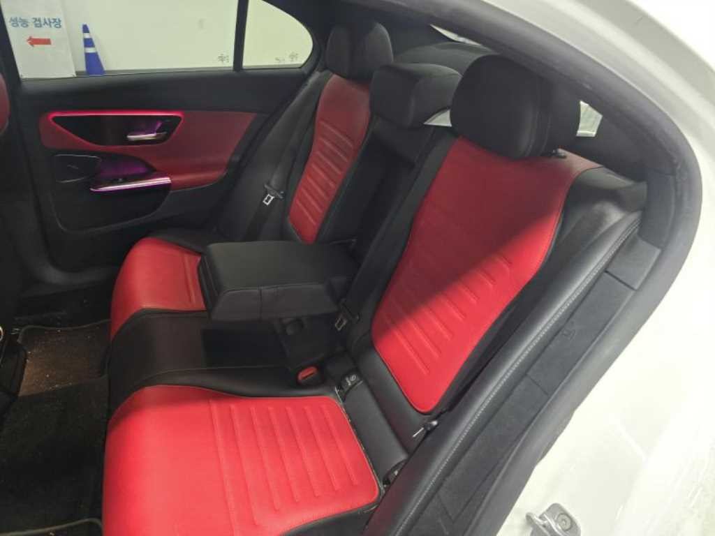벤츠 C 클래스 C클래스 W206 C300 4MATIC AMG 라인 이미지 14