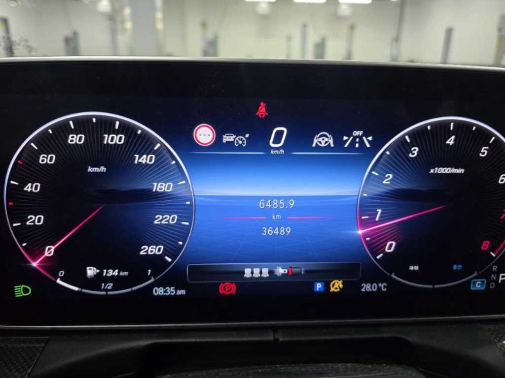 벤츠 C 클래스 C클래스 W206 C300 4MATIC AMG 라인 이미지 6