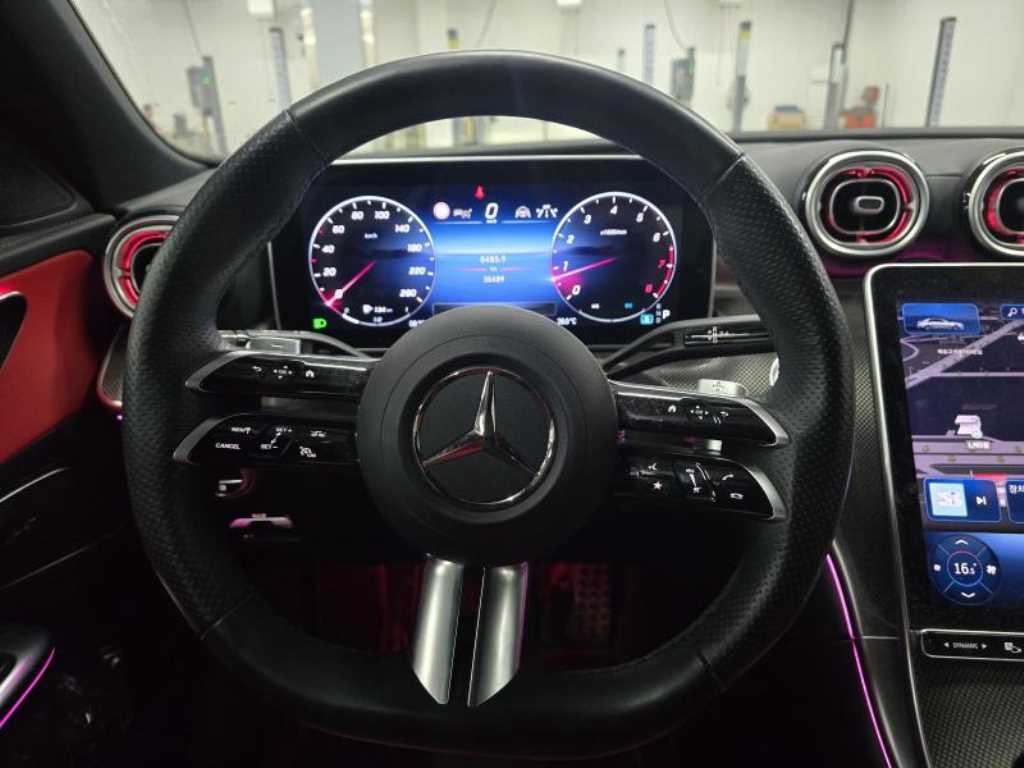 벤츠 C 클래스 C클래스 W206 C300 4MATIC AMG 라인 이미지 8