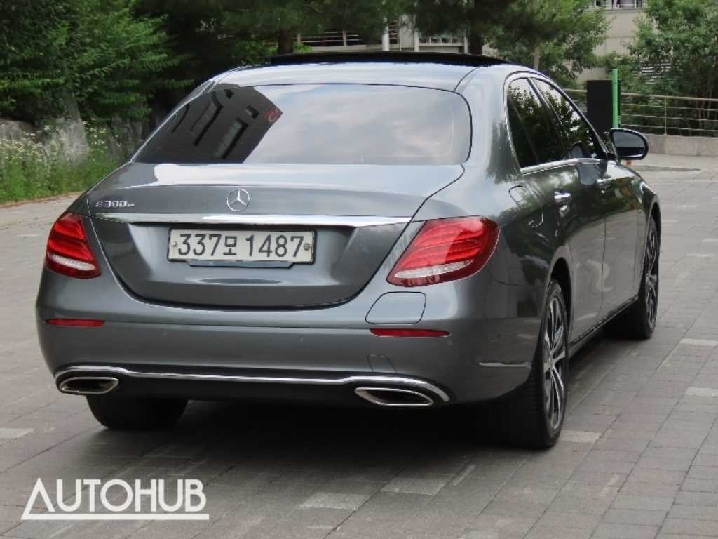 벤츠 E 클래스 E-클래스 W213 E300e 익스클루시브 이미지 3