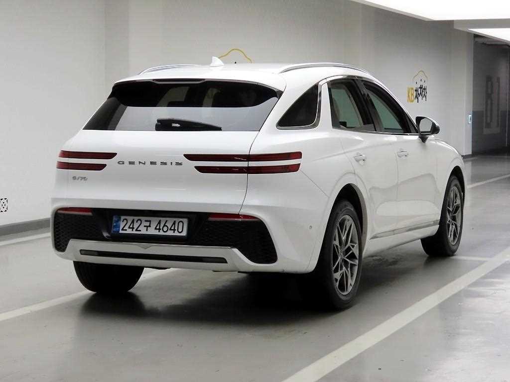 제네시스 GV70 2.2 디젤 2WD 이미지 4