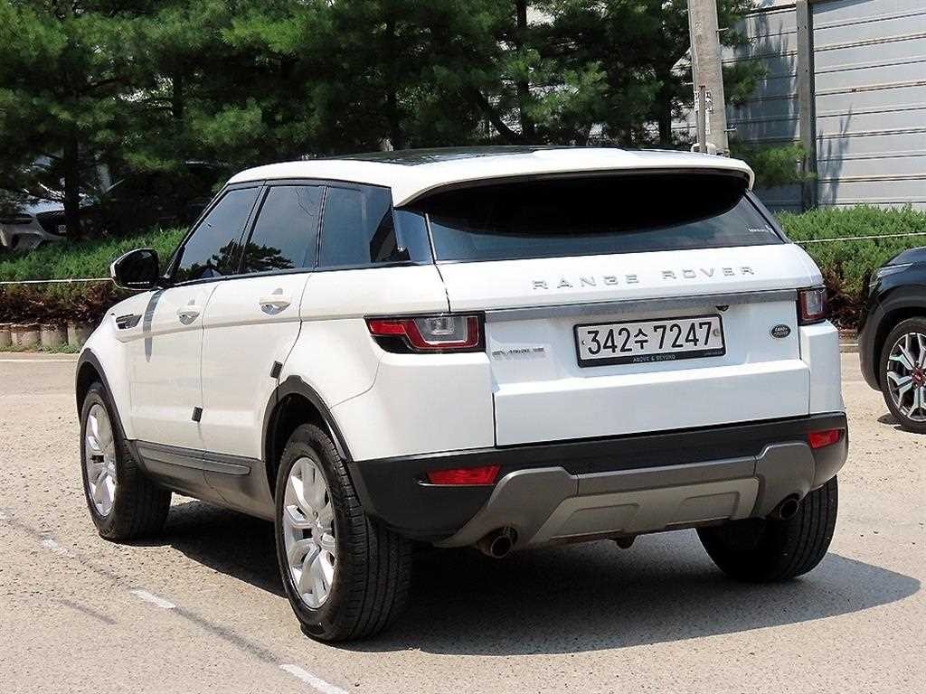 랜드로버 레인지로버 이보크 2.0 TD4 SE 이미지 3