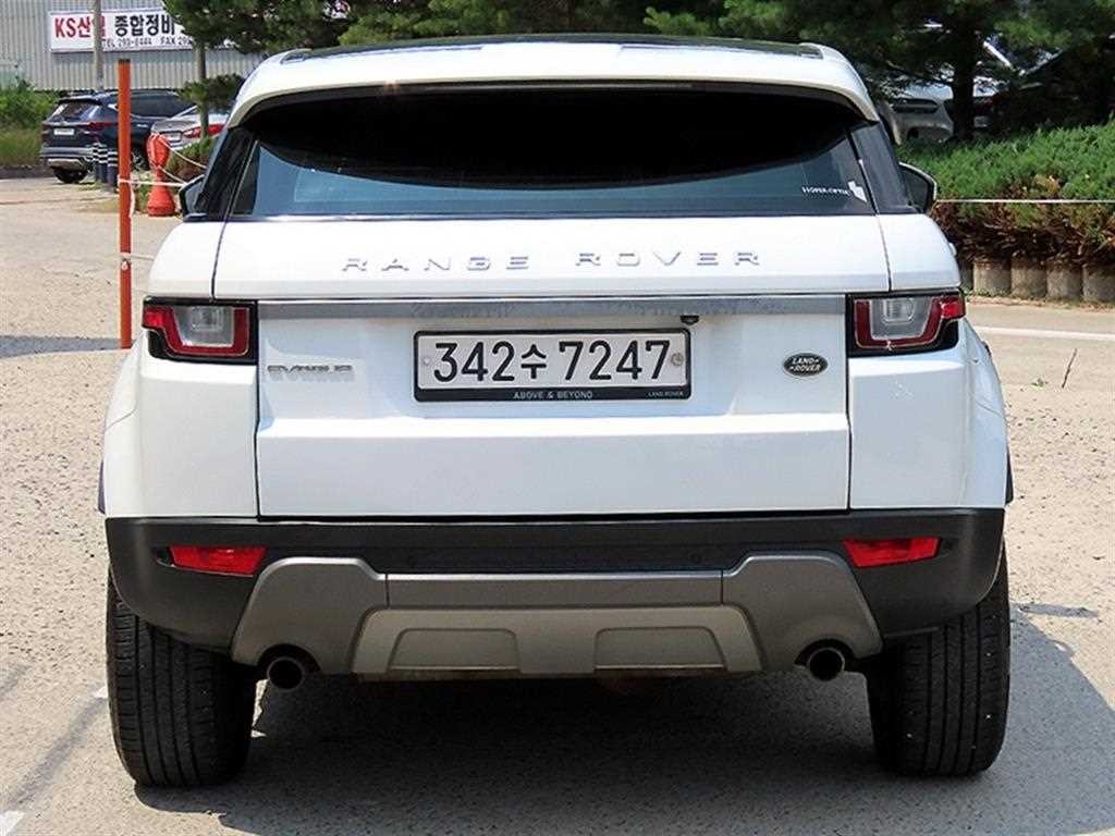 랜드로버 레인지로버 이보크 2.0 TD4 SE 이미지 4