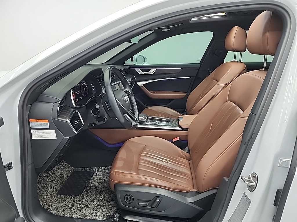 아우디 A6 A6 (C8) 45 TFSI 프리미엄 이미지 11