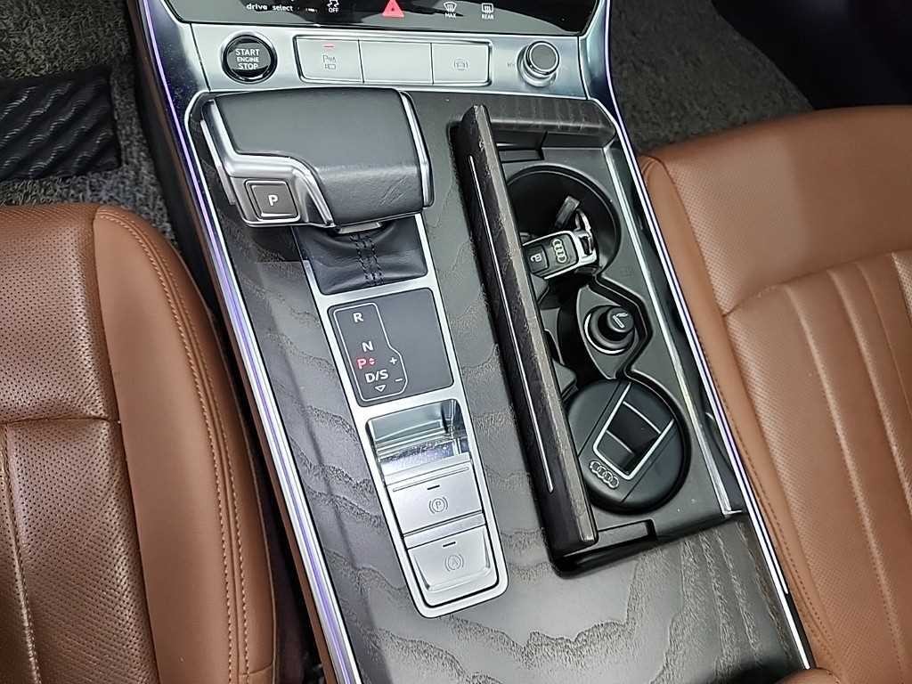아우디 A6 A6 (C8) 45 TFSI 프리미엄 이미지 8