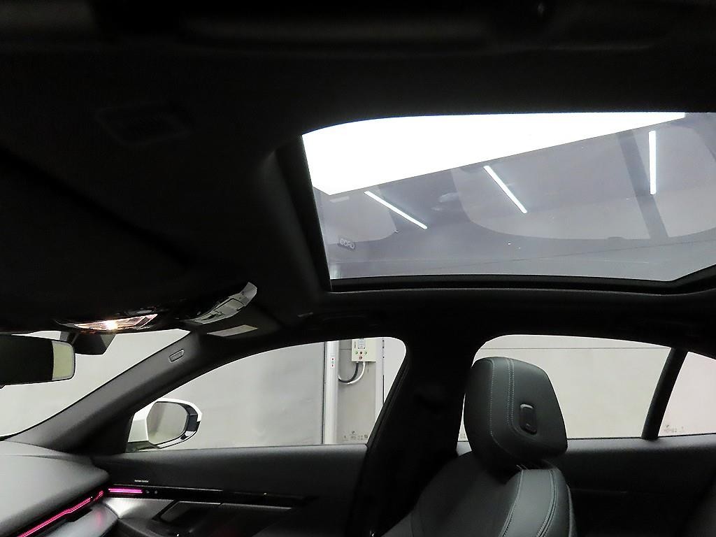 BMW 5시리즈 5시리즈 (G60) 520i M 스포츠 이미지 16