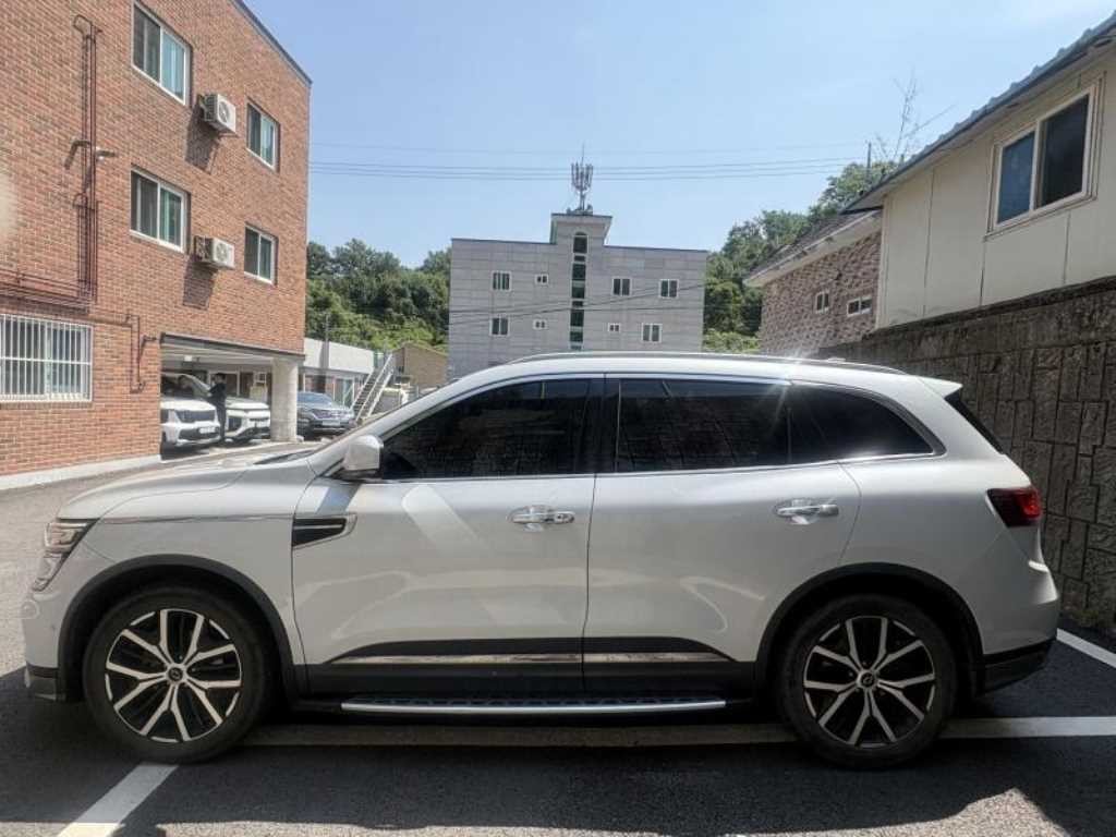 르노코리아(삼성) QM6 더뉴QM6 2.0 LPe RE 시그니처 2WD 이미지 3