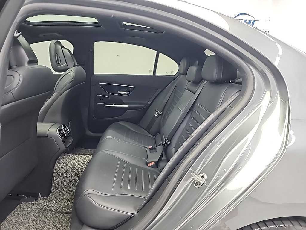 벤츠 C 클래스 C클래스 W206 C300 AMG 라인 이미지 12