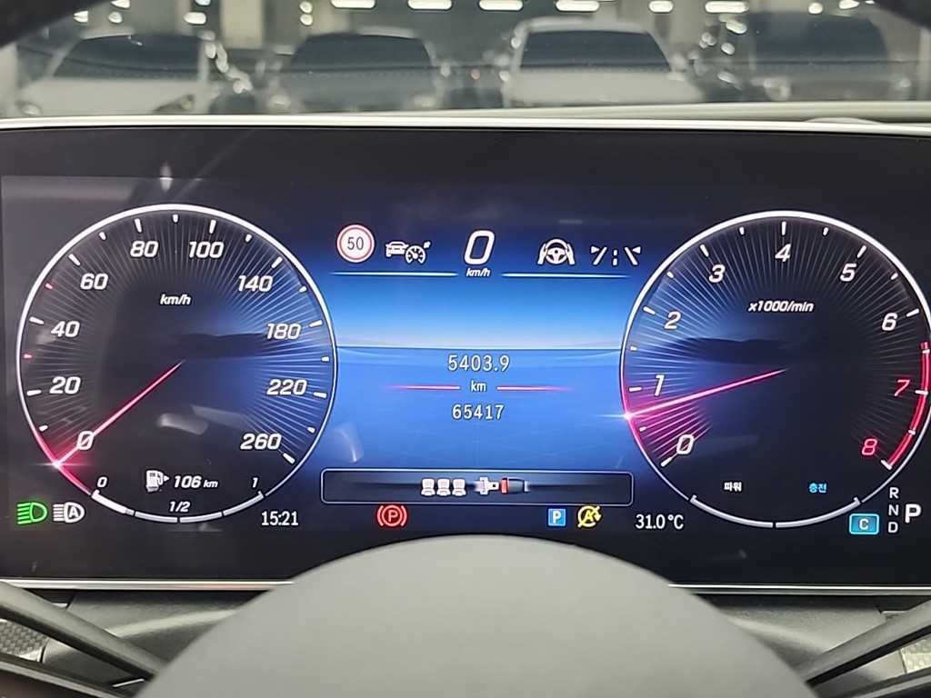 벤츠 C 클래스 C클래스 W206 C300 AMG 라인 이미지 6