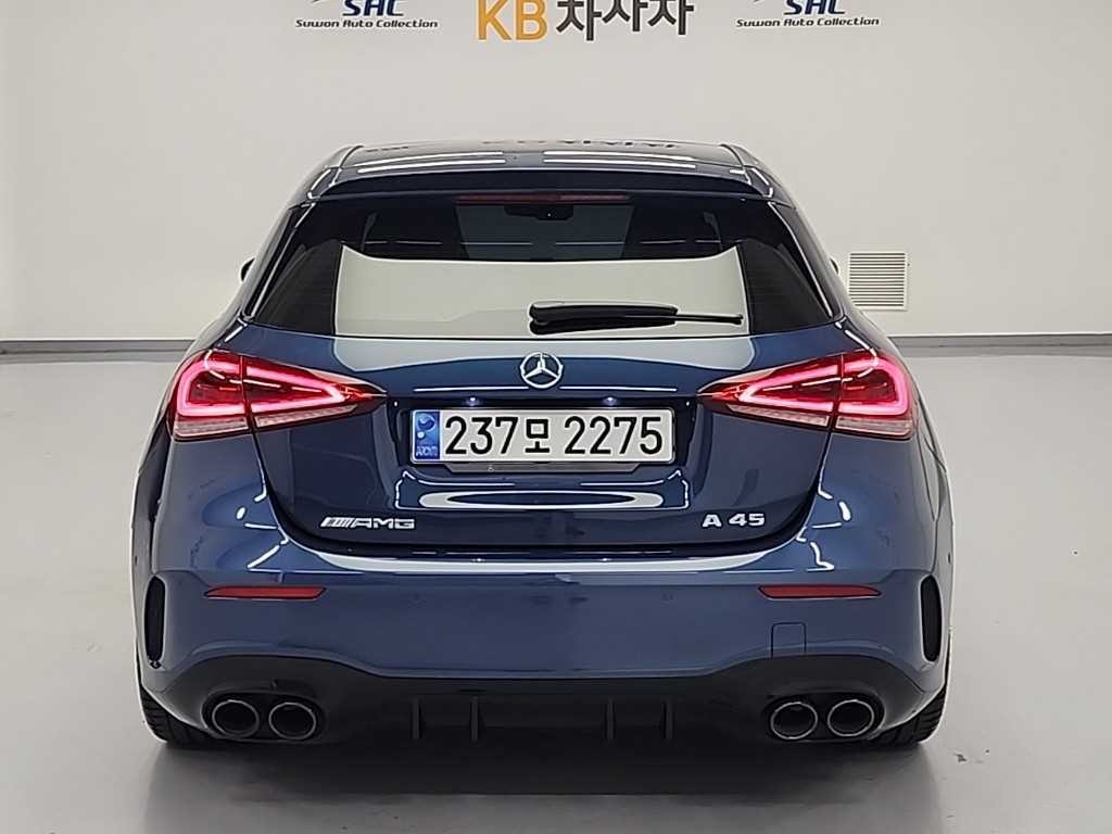 벤츠 A 클래스 A클래스 W177 AMG A45 4MATIC+ 해치백 이미지 3