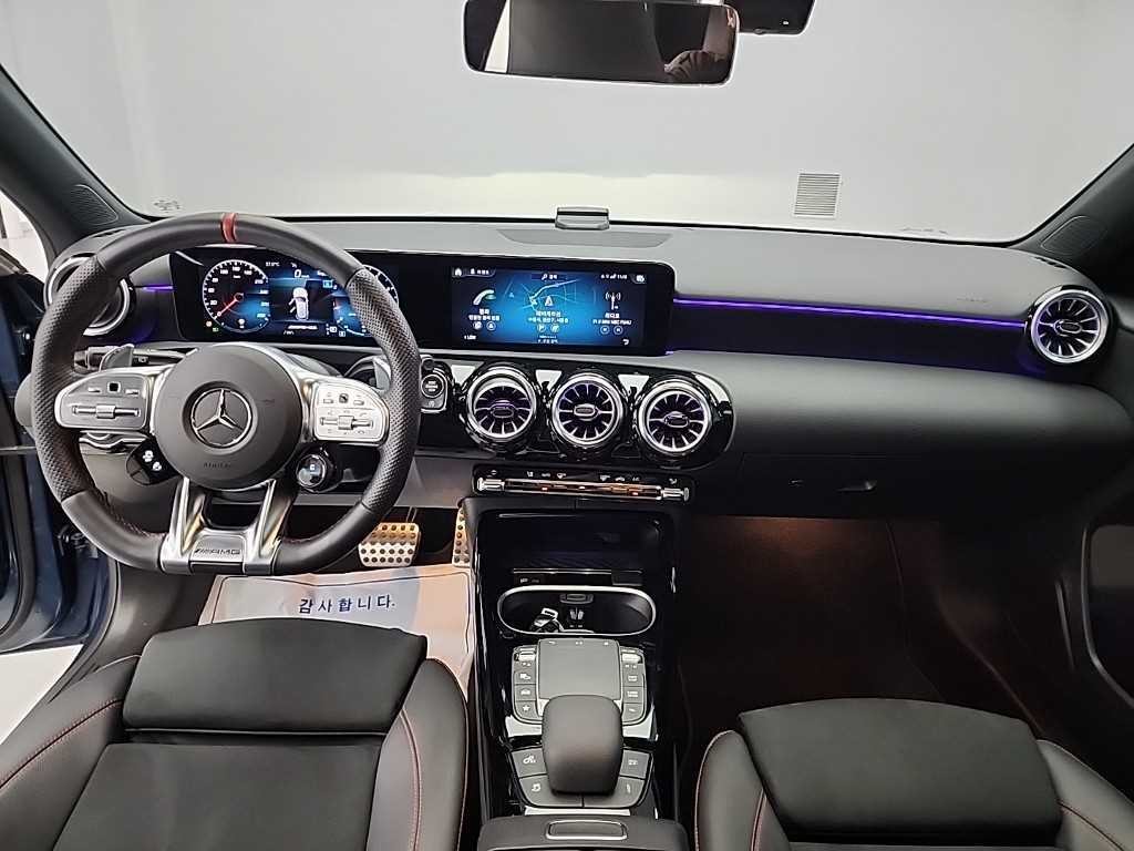 벤츠 A 클래스 A클래스 W177 AMG A45 4MATIC+ 해치백 이미지 7