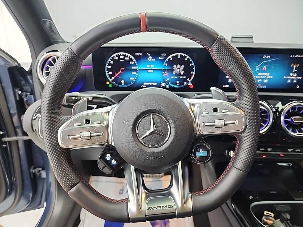 벤츠 A 클래스 A클래스 W177 AMG A45 4MATIC+ 해치백 이미지 9