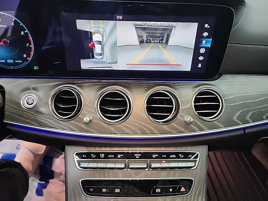 벤츠 E 클래스 E-클래스 W213 E350 4MATIC AMG LINE 이미지 10