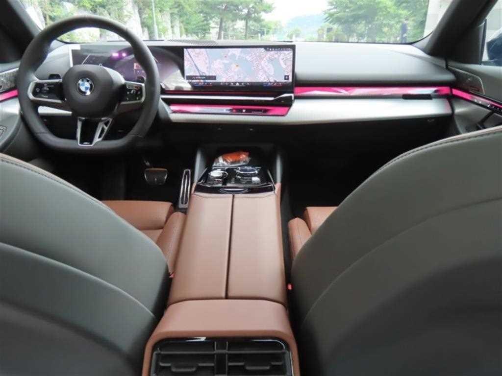 BMW 5시리즈 5시리즈 (G60) 530i xDrive M 스포츠 프로 스페셜 에디션 이미지 15