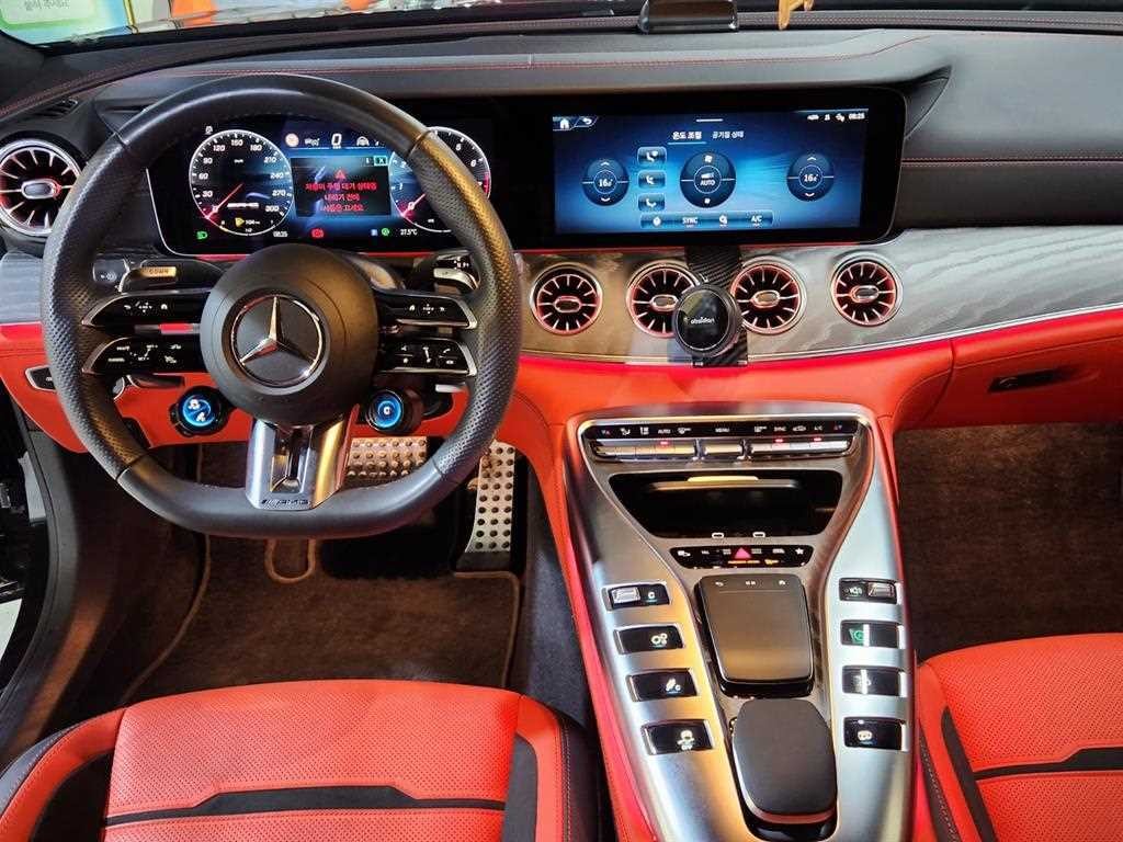벤츠 AMG GT 4도어 43 4MATIC+ 이미지 9